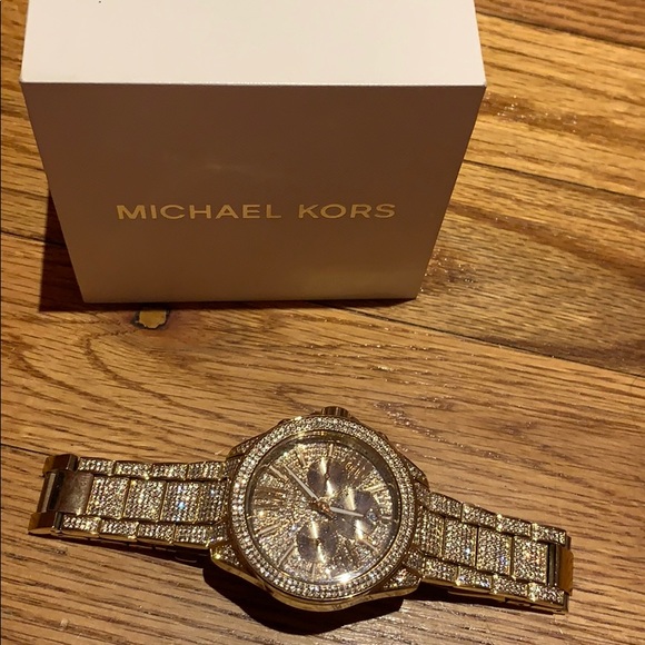 Watch - Picture 1 of 4